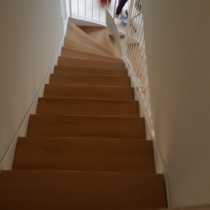 Treppe Hafa Wangen lackiert